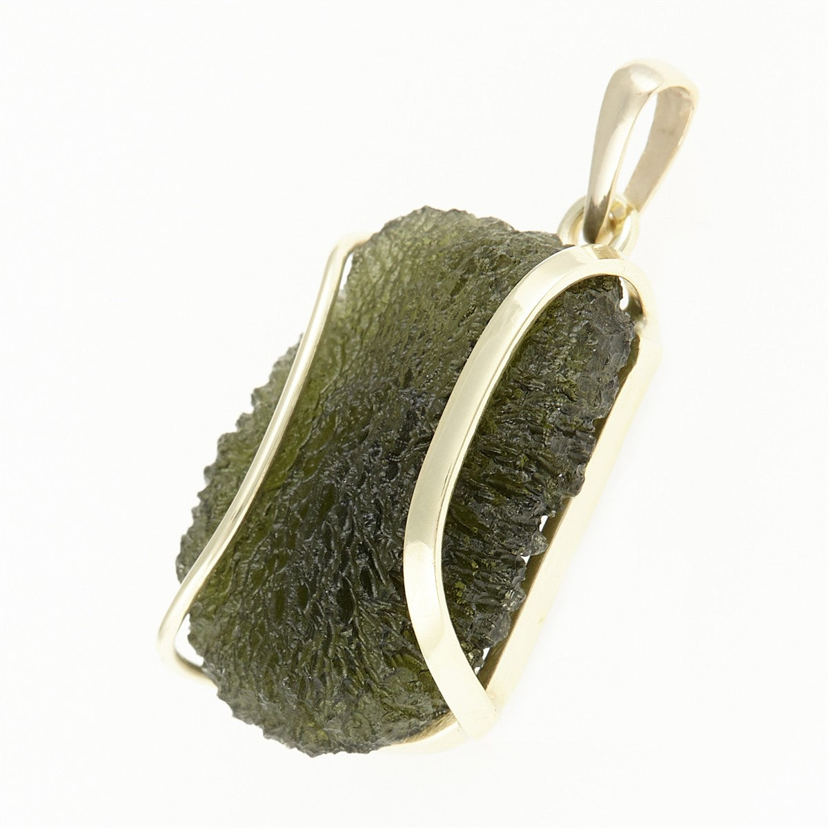 Golden pendant with a moldavite MS12529