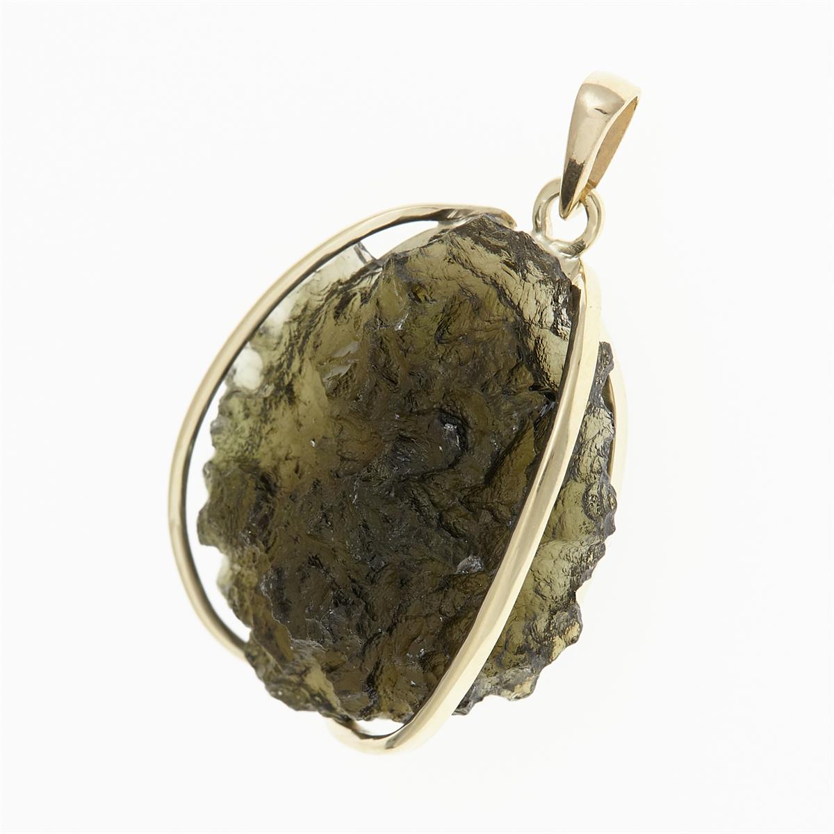 Golden pendant with a moldavite 1767-1