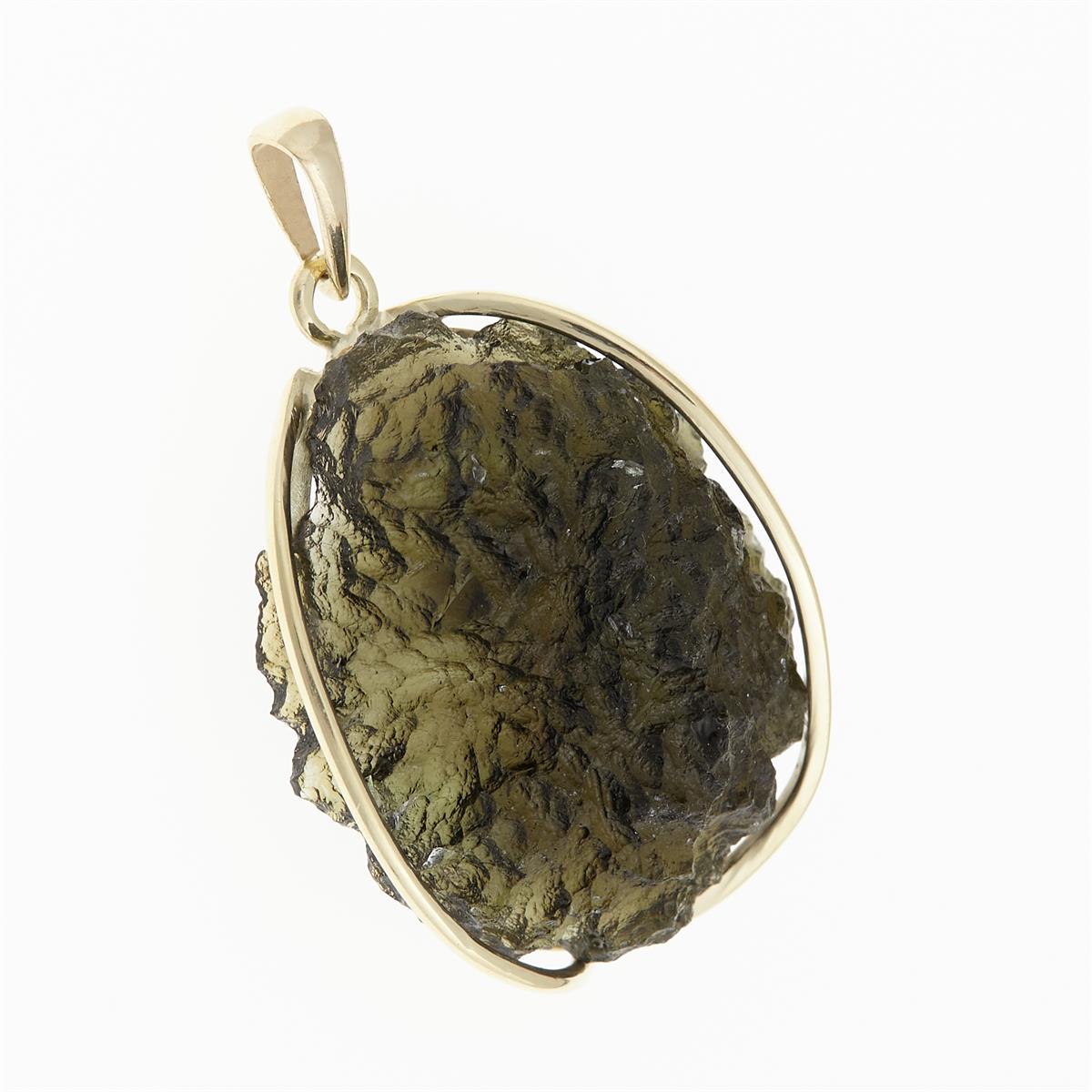 Golden pendant with a moldavite 1767-1
