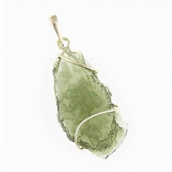 Golden pendant with a moldavite 26-002
