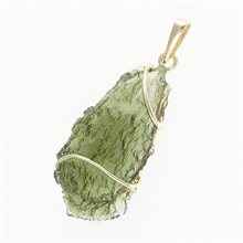Golden pendant with a moldavite 26-002