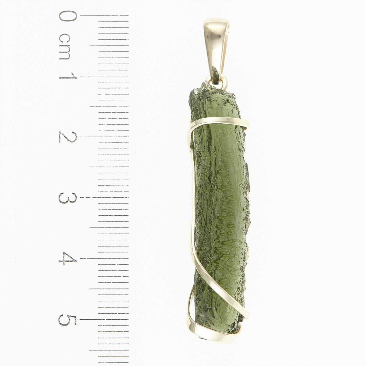 Golden pendant with a moldavite 26-004