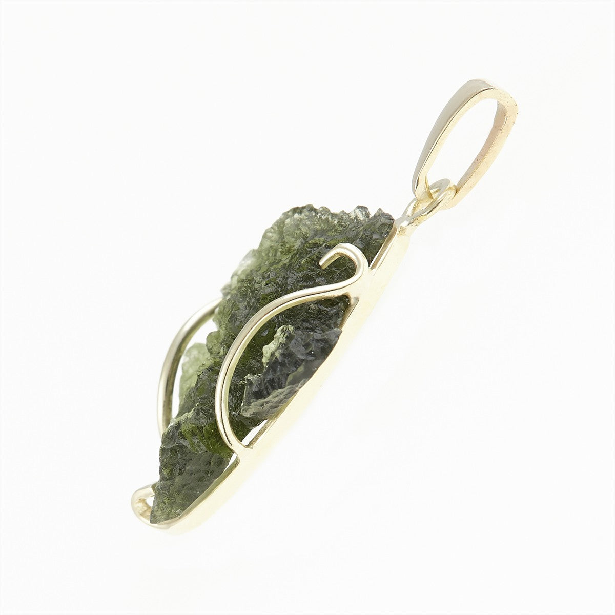 Golden pendant with a moldavite 26-006