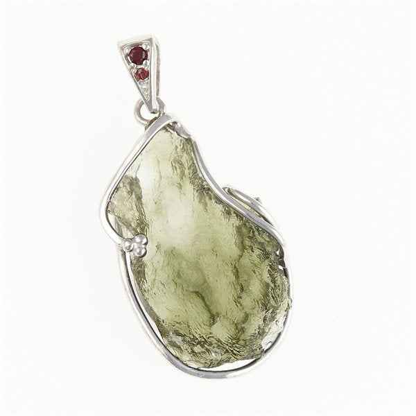 Ciondolo in argento con moldavite e granati 26-019