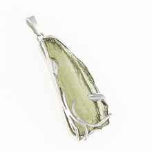 Ciondolo in argento con codice moldavite - 26-073