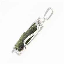 Ciondolo in argento con moldavite e granati 26-096