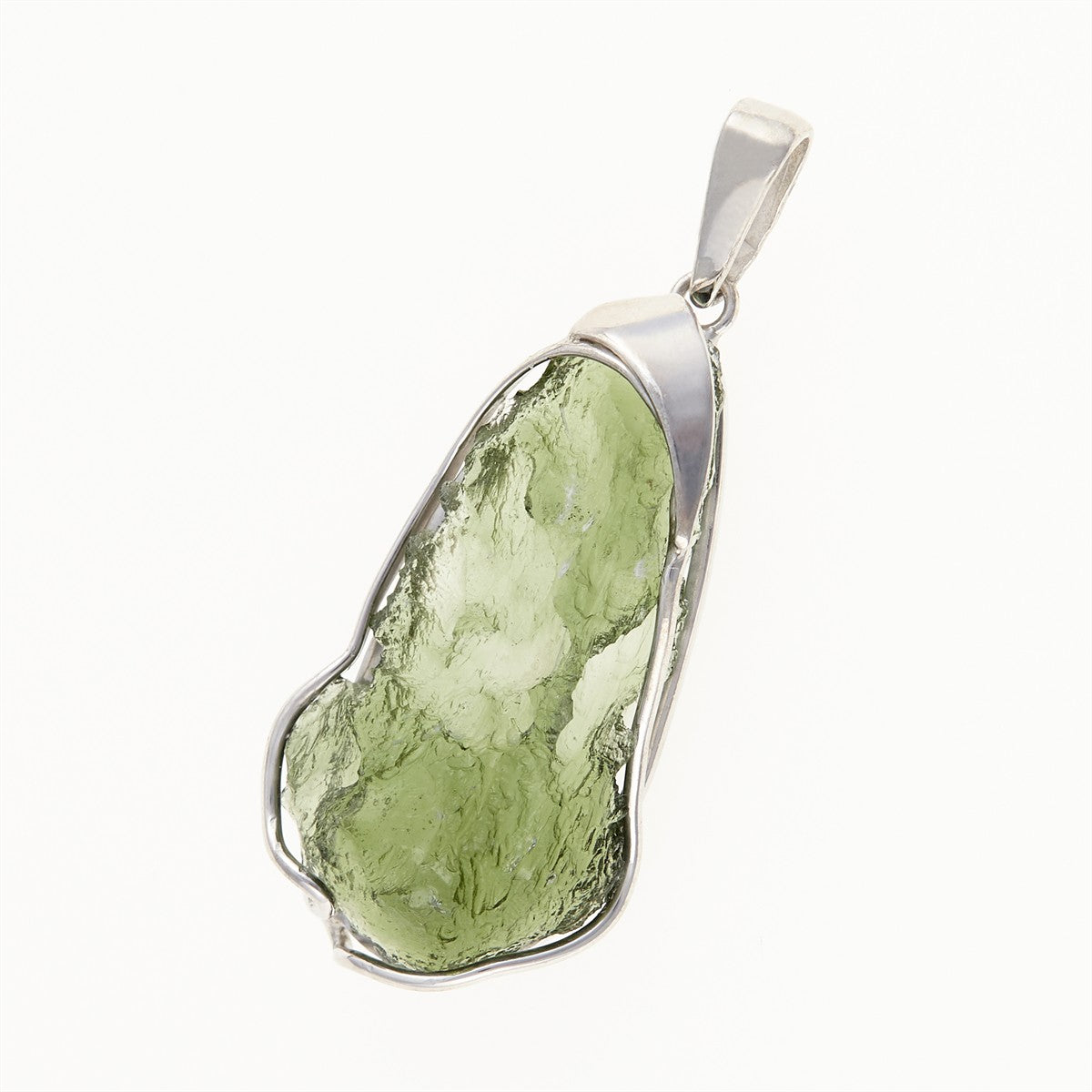 Silver pendant with a moldavite 26-147