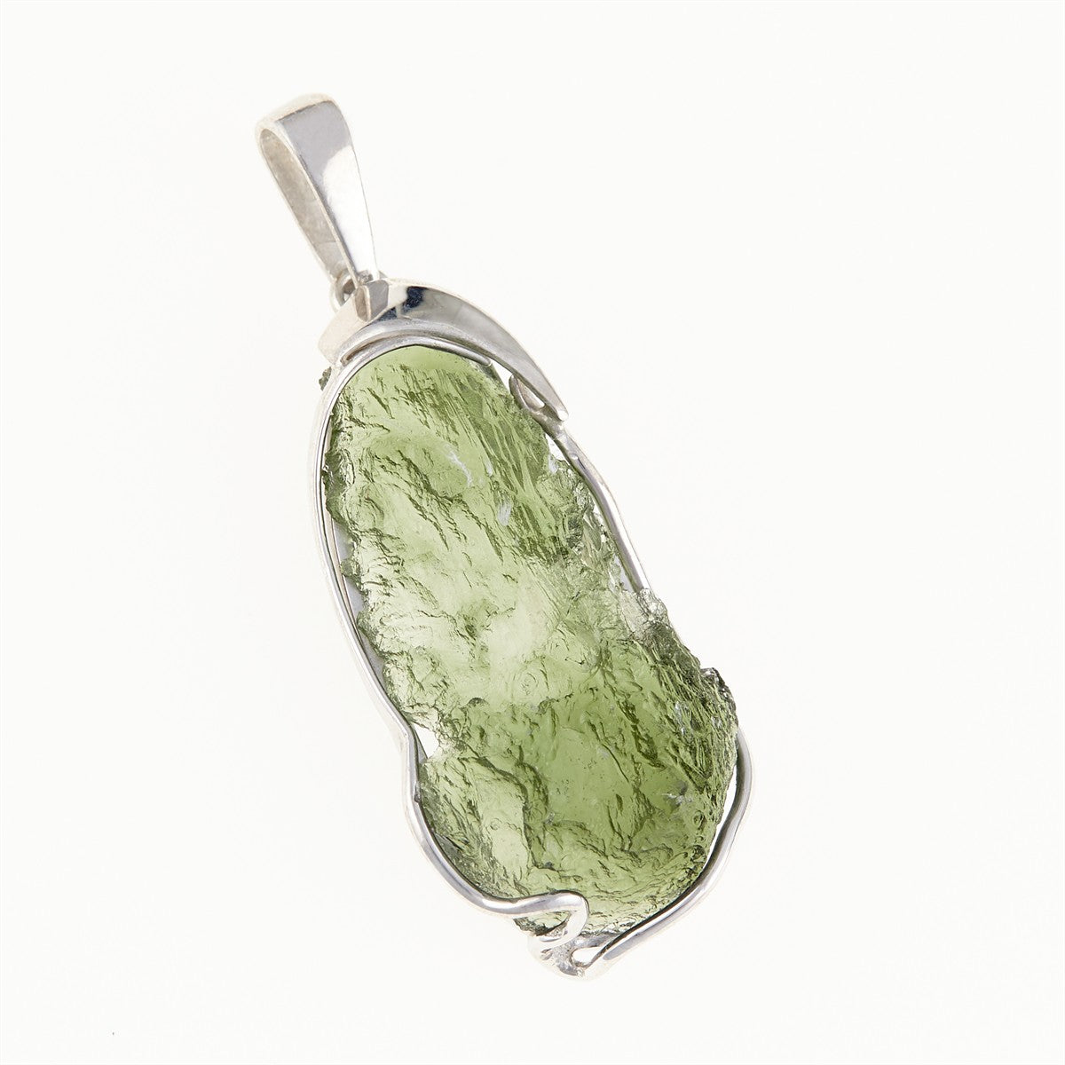Silver pendant with a moldavite 26-147