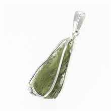 Ciondolo in argento con moldavite e zircone 26-208