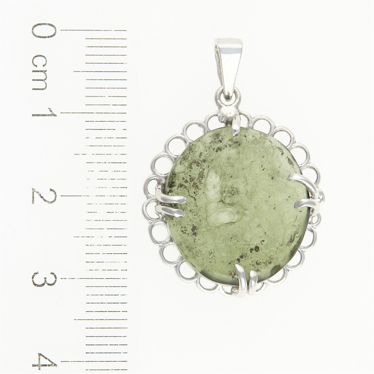 Silver pendant with a moldavite 26-210