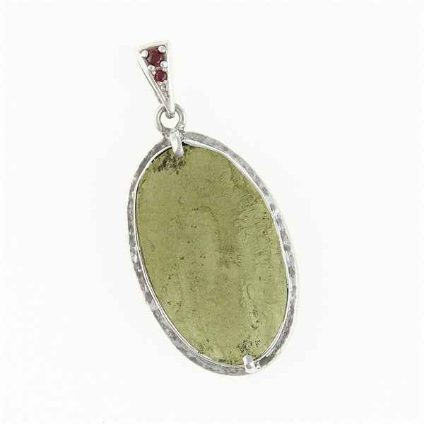 Ciondolo in argento con moldavite e granati 26-211