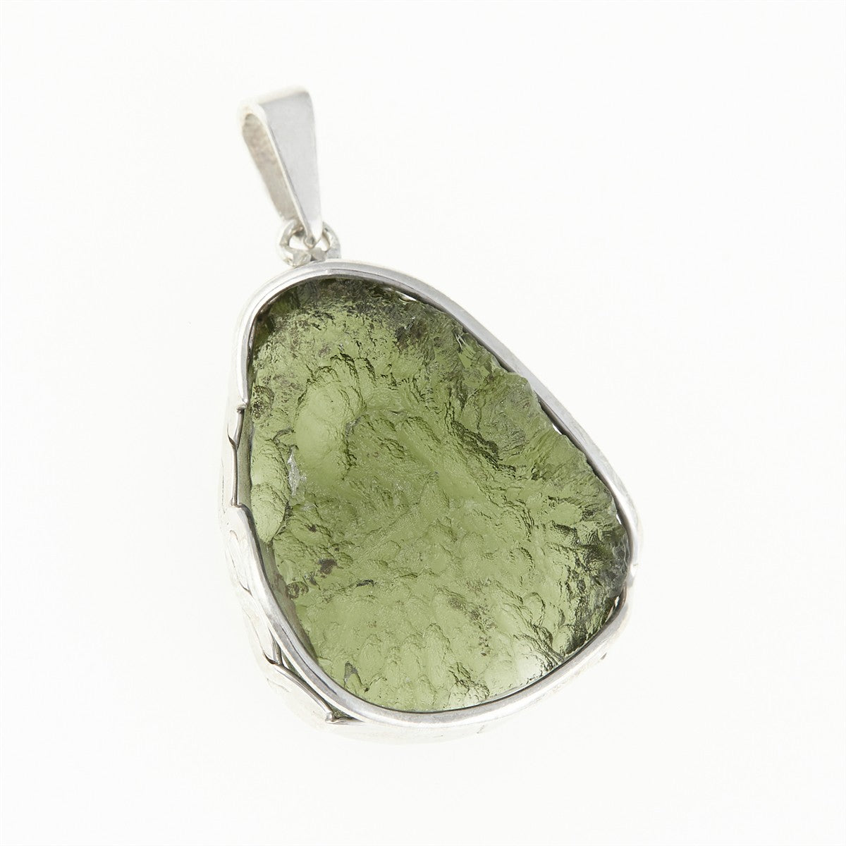 Silver pendant with a moldavite 26-214