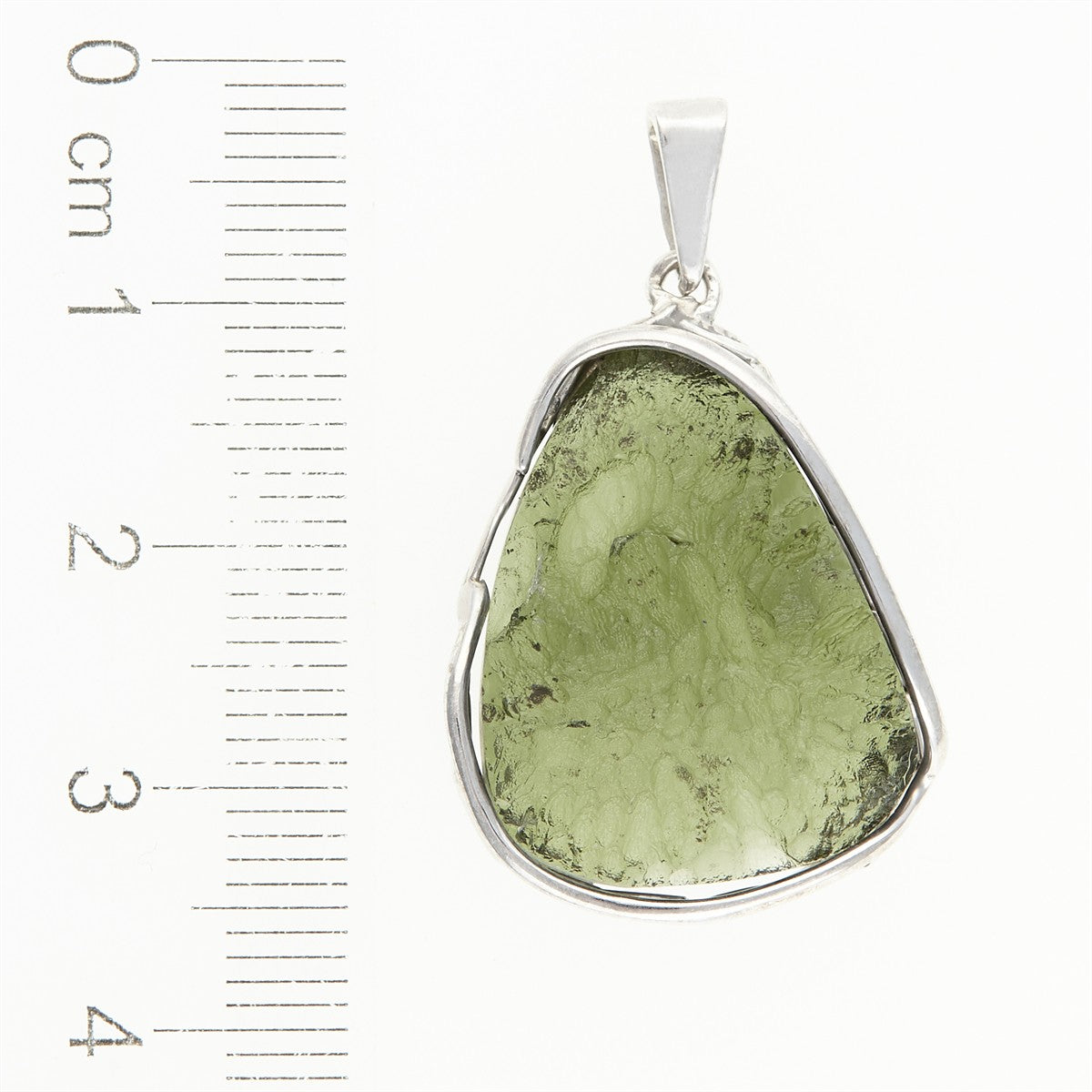 Silver pendant with a moldavite 26-214