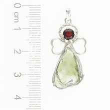 Ciondolo in argento con moldavite e granato - angelo 26-218