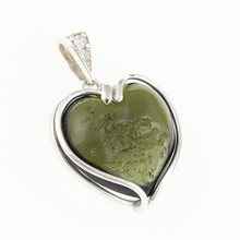 Ciondolo in argento con moldavite e zirconi 26-255
