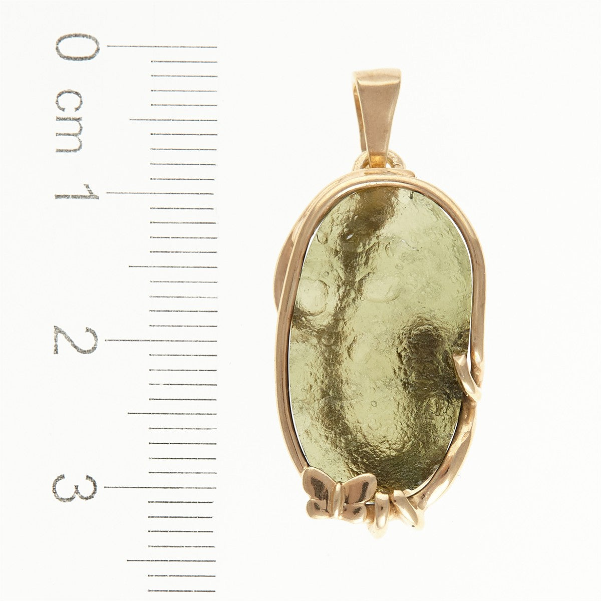 Gilded pendant with a moldavite MS26-292