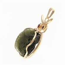Ciondolo placcato oro con un moldavite e granati - gufo MS26-293