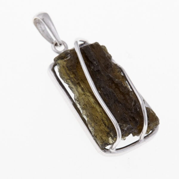 Pendente in oro con a moldavite 8334