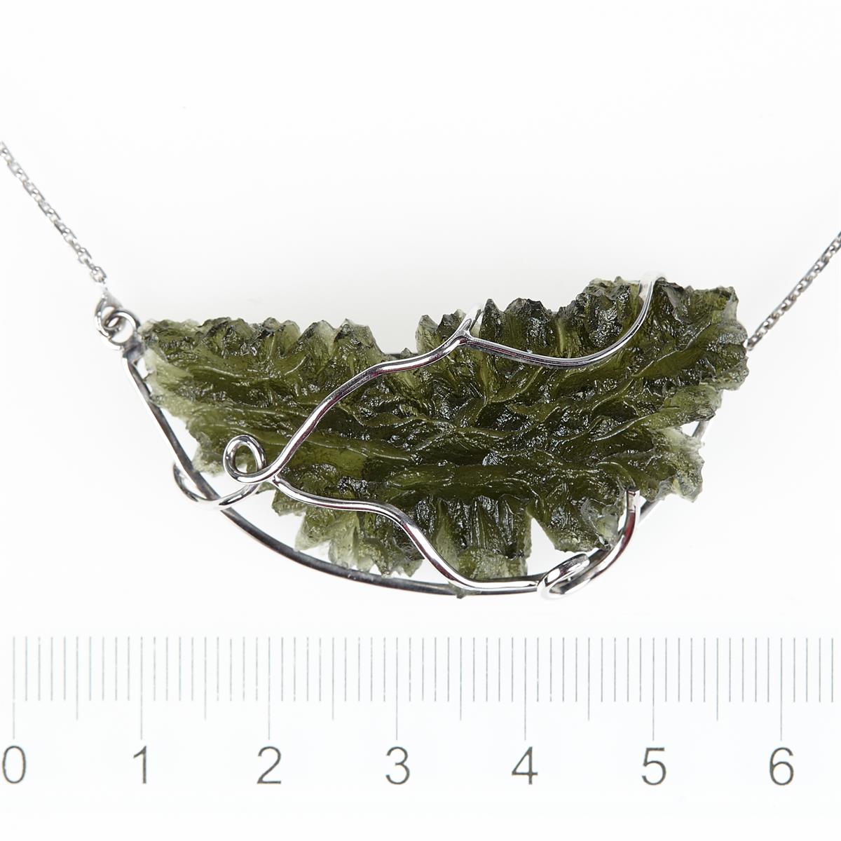 Golden necklace with moldavite 8556