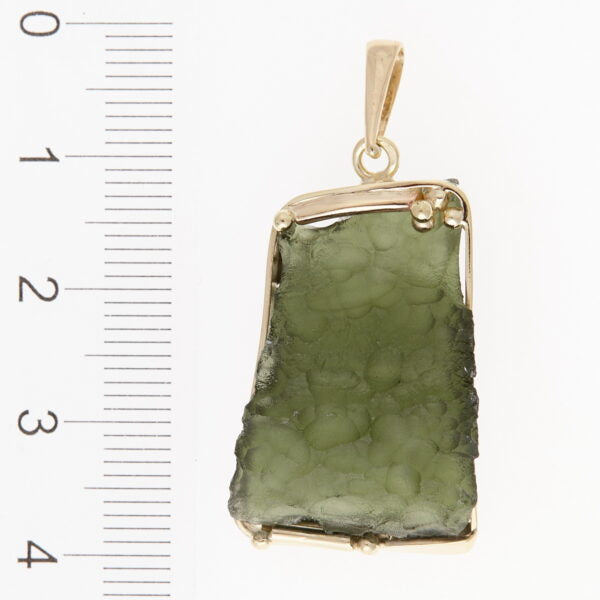 Pendente in oro con a moldavite 8593