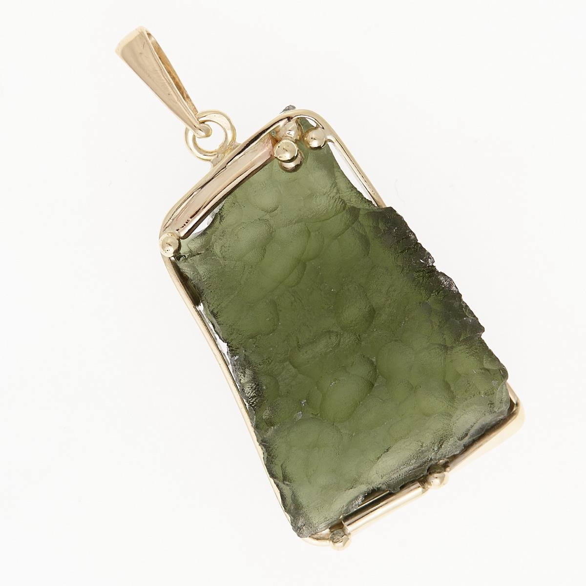 Golden pendant with a moldavite 8593