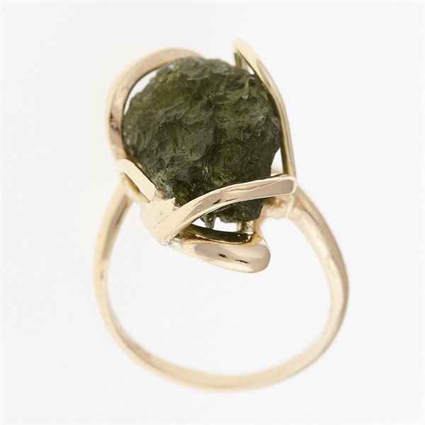 Golden ring with moldavite 8596