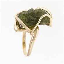Golden ring with moldavite 8596
