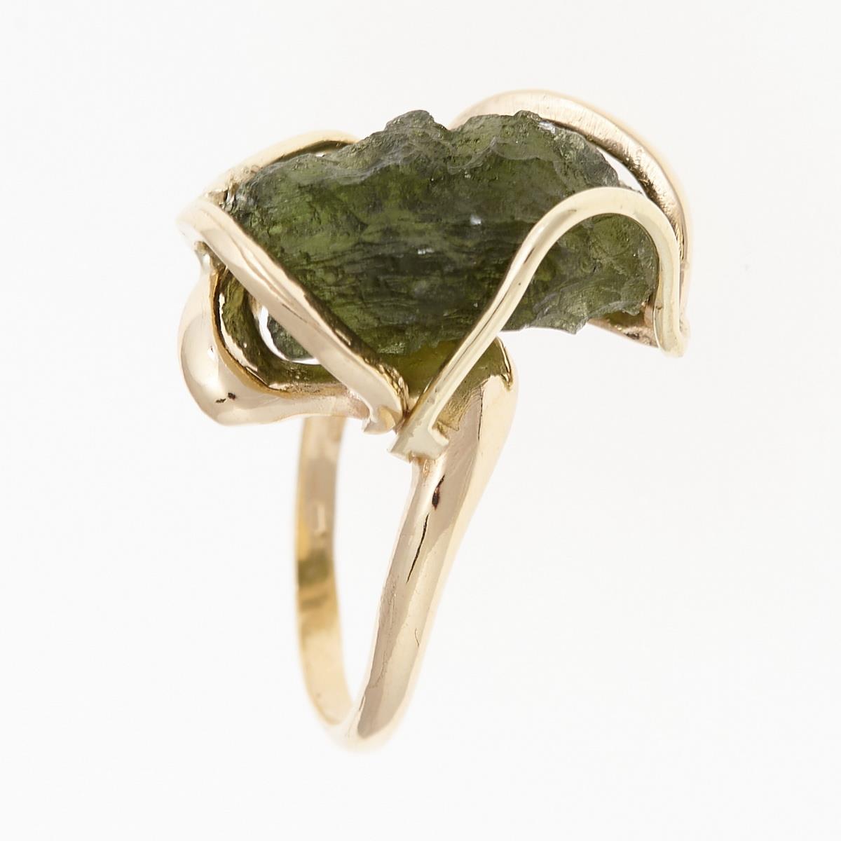 Golden ring with moldavite 8596