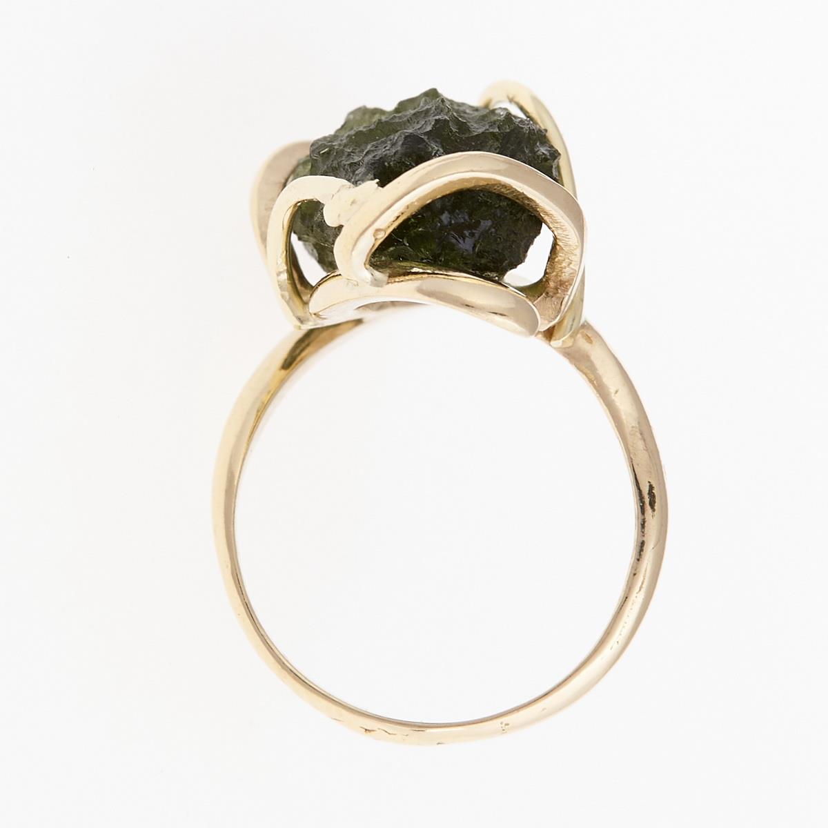Golden ring with moldavite 8596