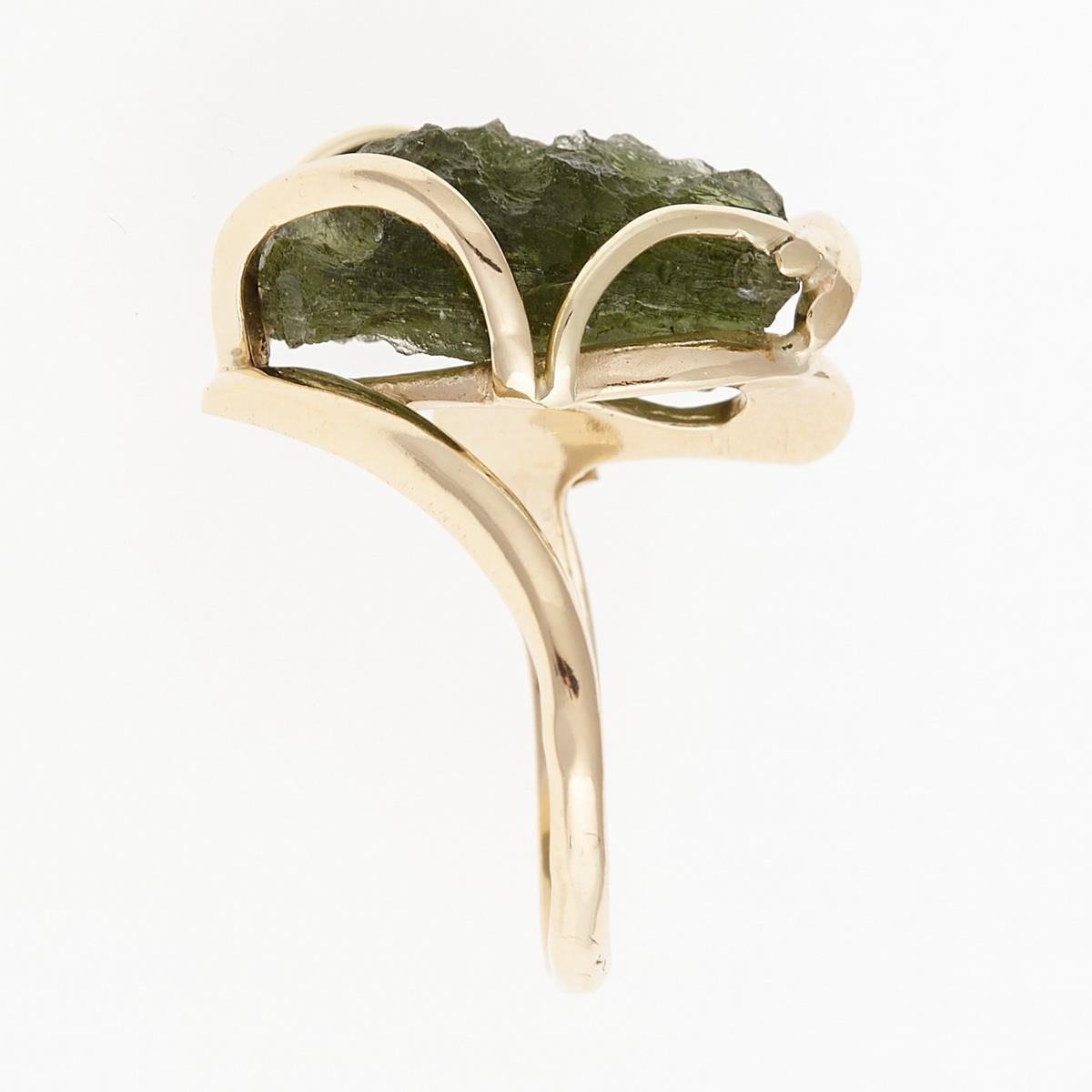 Golden ring with moldavite 8596