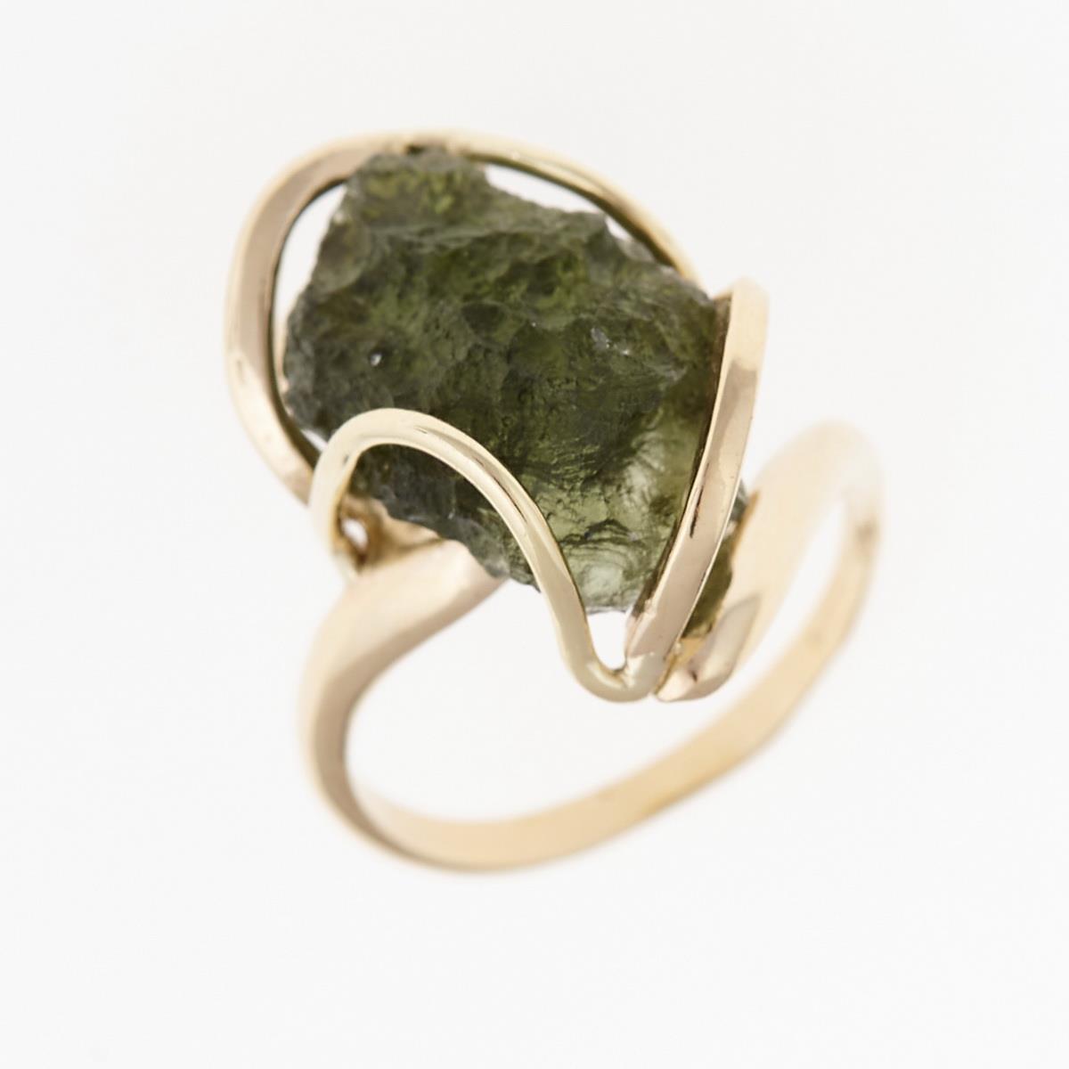 Golden ring with moldavite 8596