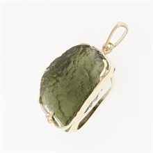Ciondolo dorato con codice moldavite 8601
