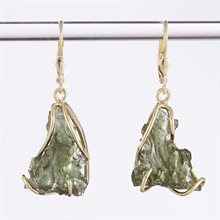 Golden set with moldavites 8621