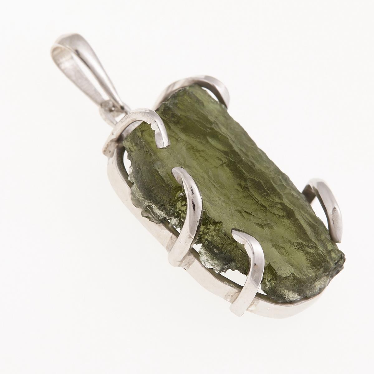 Silver pendant with moldavite 8625