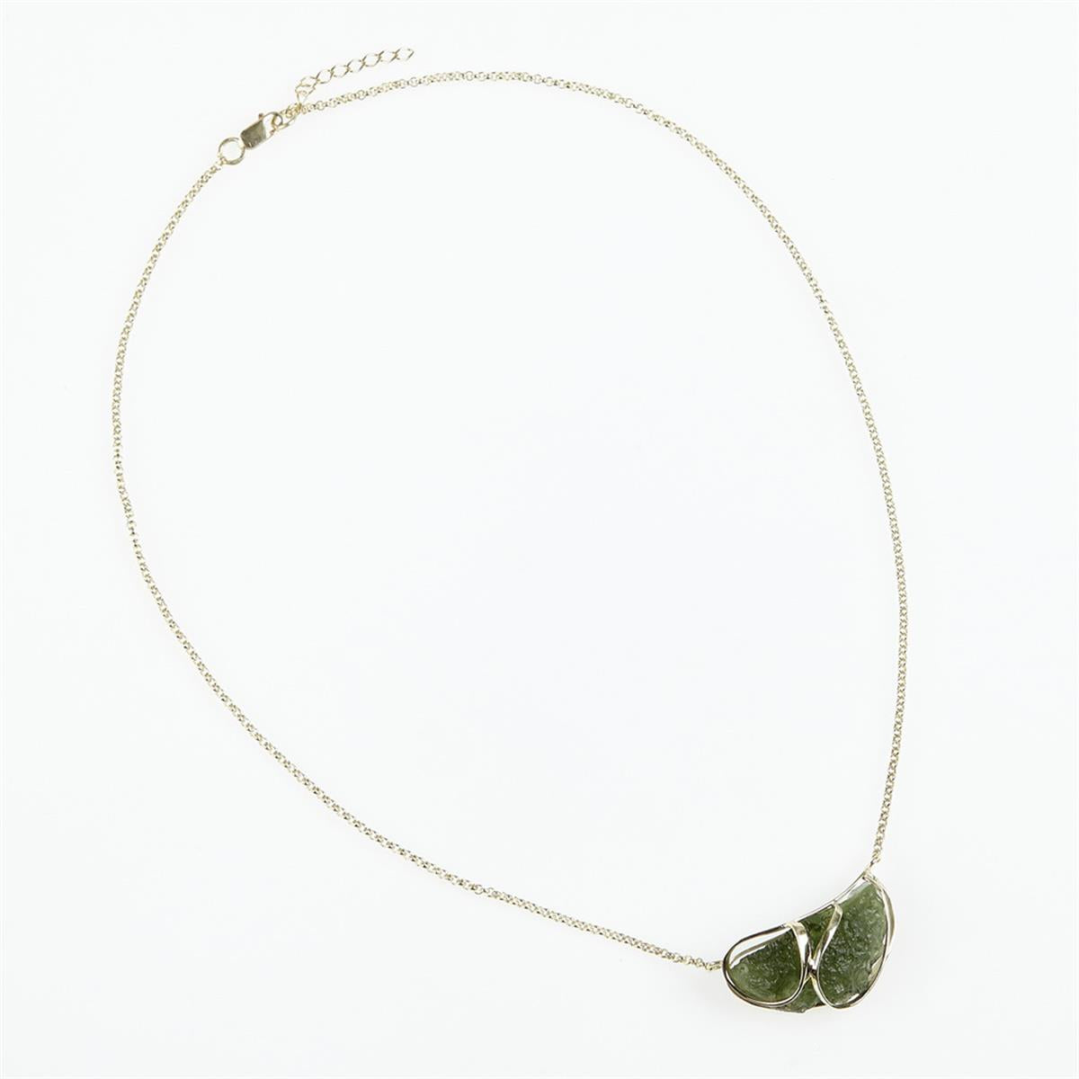 Golden necklace with moldavite 9487