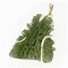 Ciondolo dorato con codice moldavite 9496