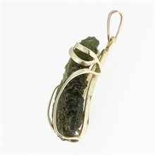 Ciondolo dorato con codice moldavite 9512