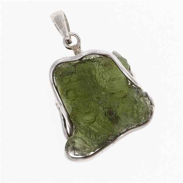 Silver pendant with moldavite 113