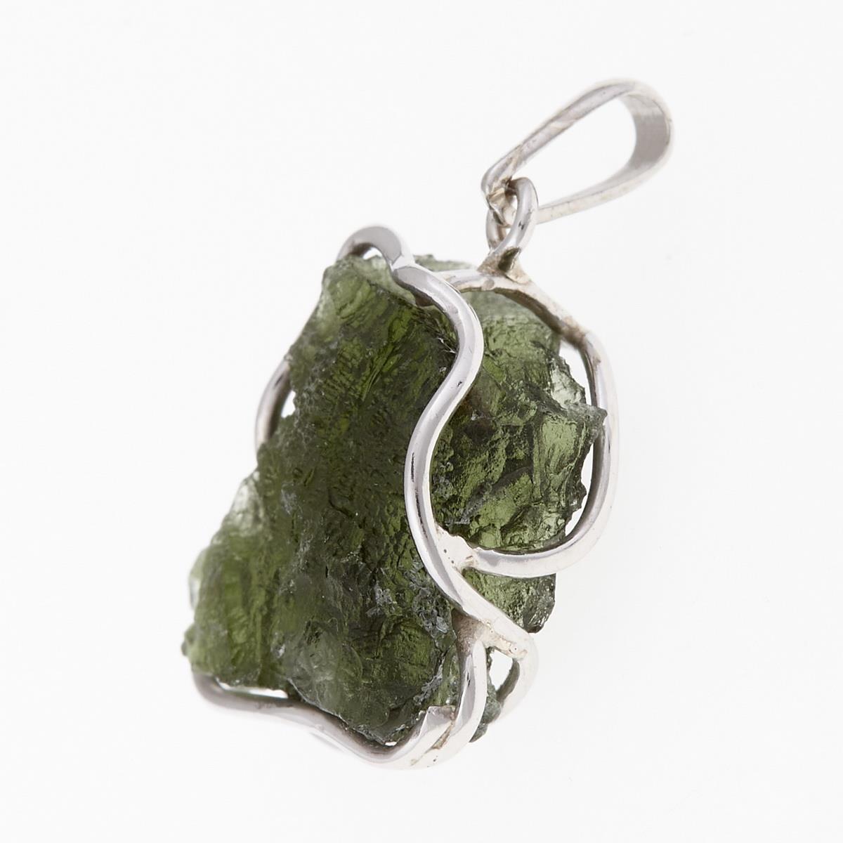 Silver pendant with moldavite 113