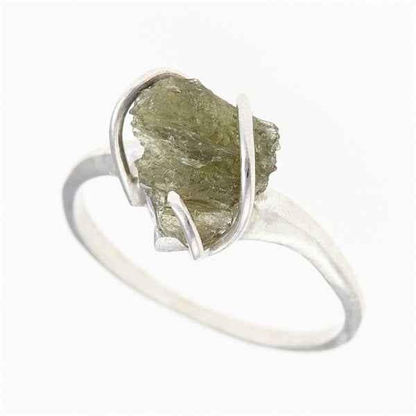 Anello in argento con pietra naturale moldavite 458