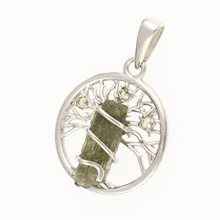 Ciondolo in argento con moldavite e granati – Tree of life 480