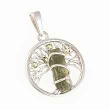 Ciondolo in argento con moldavite e granati – Tree of life 480