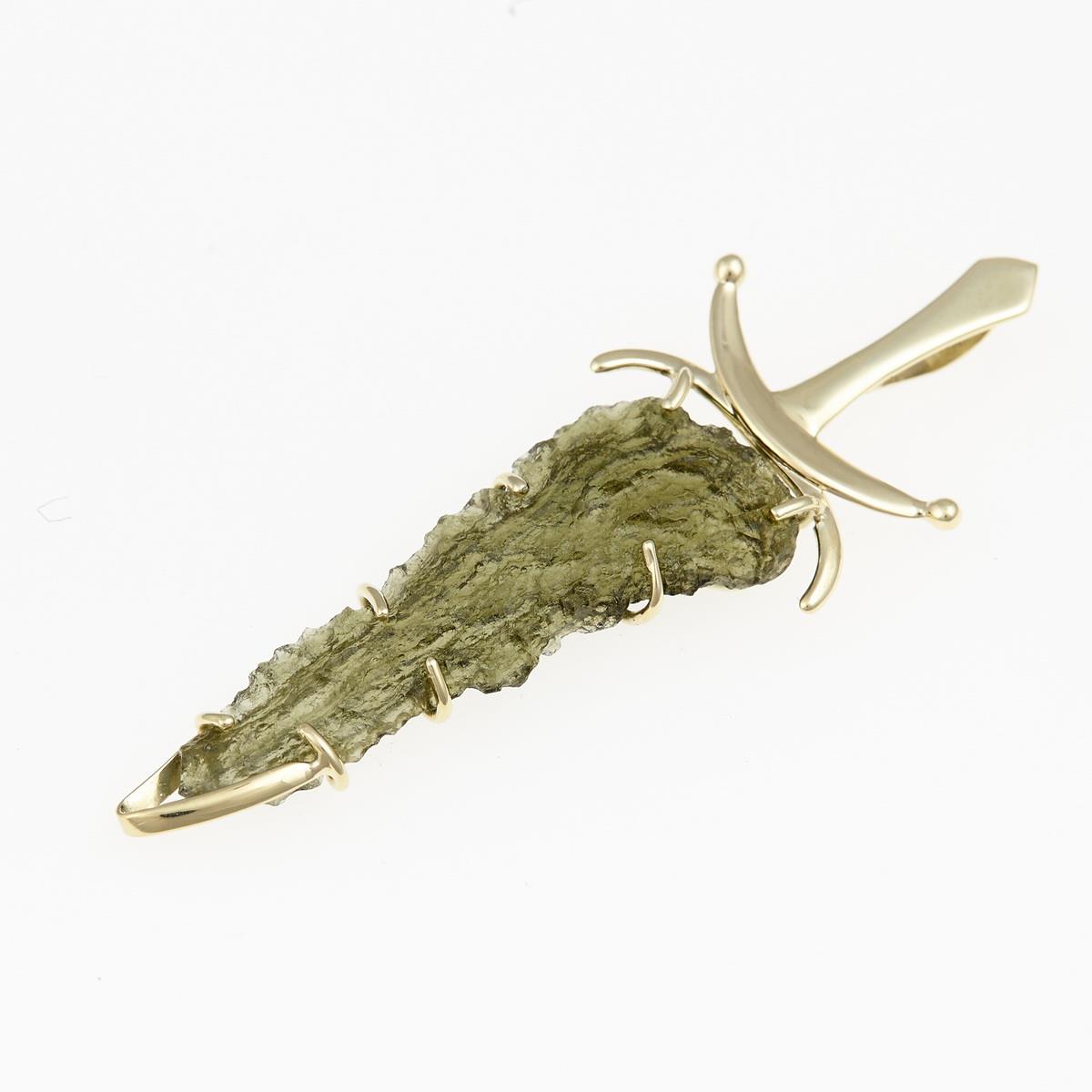 Golden pendant with a moldavite - Sword MW946