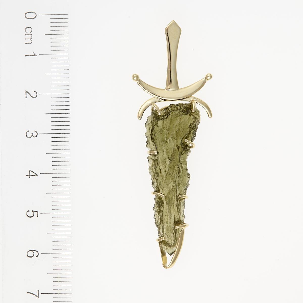 Golden pendant with a moldavite - Sword MW946