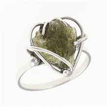 Anello in argento con pietra naturale moldavite - Cuore 008