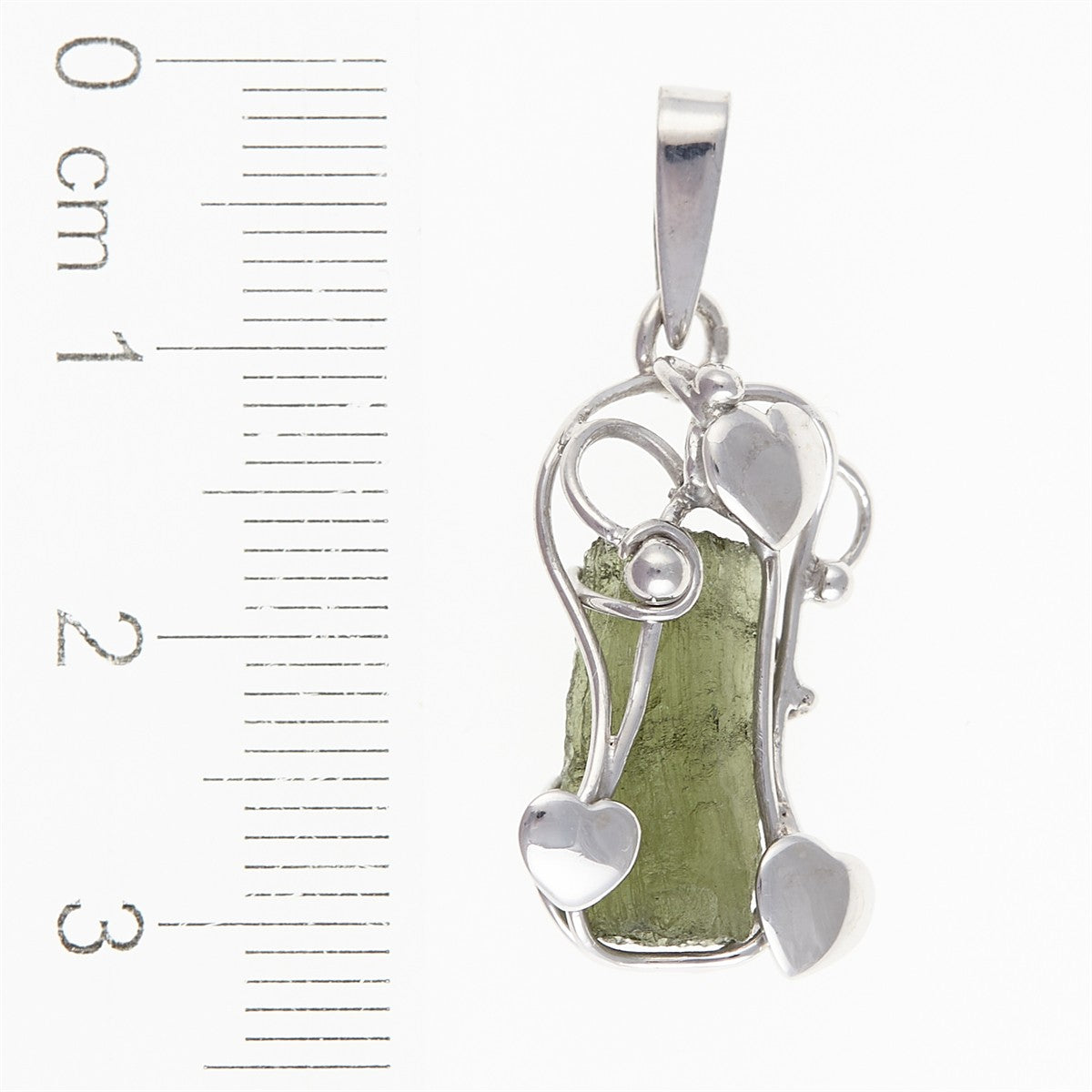 Silver pendant with moldavite – heart 012