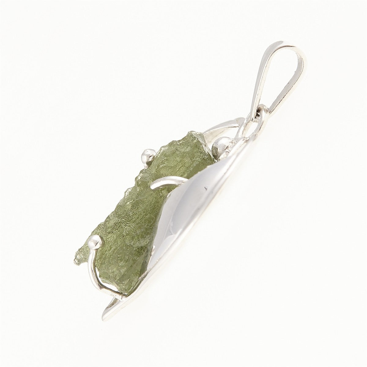 Silver pendant with moldavite – heart 015