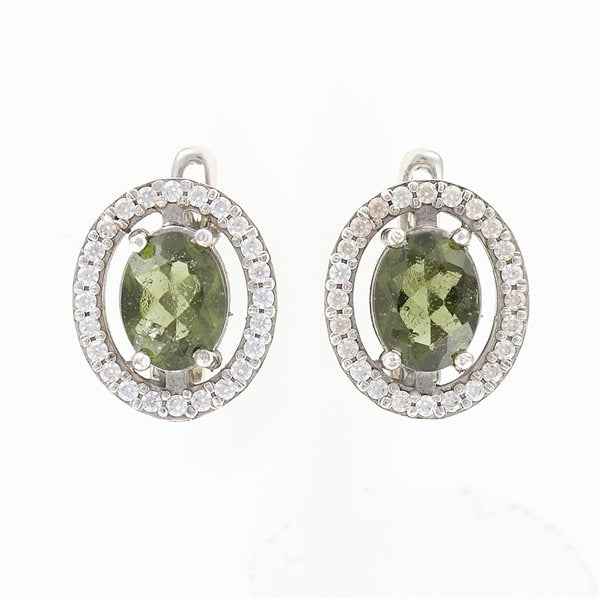 Orecchini in argento con moldaviti e zirconi 057