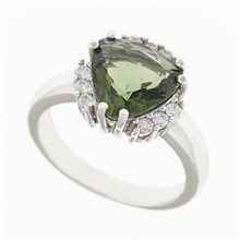 Anello in argento con moldavite e zirconi 090