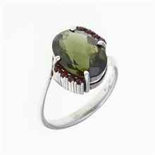 Anello in argento con moldavite e granati 092G